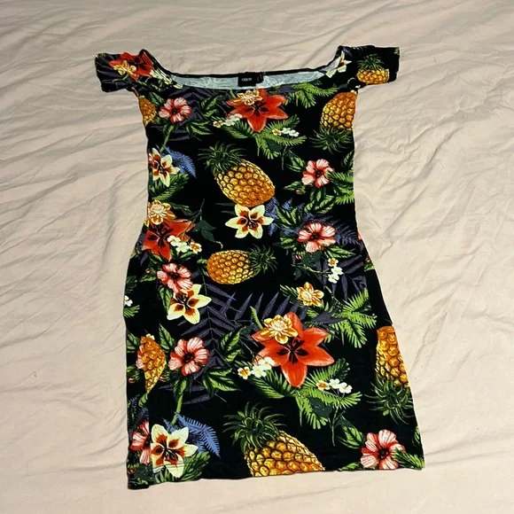ASOS bodycon mini dress hawaiian flowers and pineapples. Size 4 - Picture 1 of 2